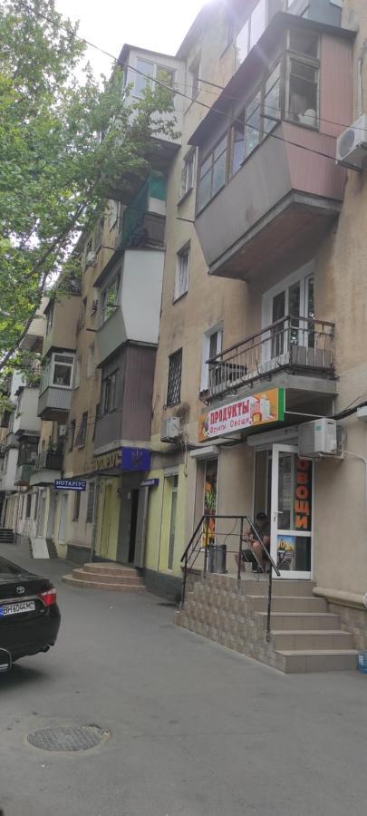 Two room apartment Odesa Exterior foto
